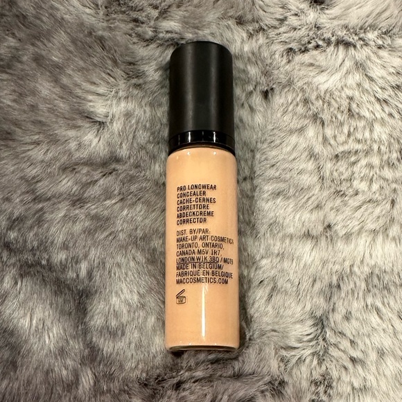 MAC Pro Longwear Liquid Correcting Concealer NW20 - Picture 4 of 5
